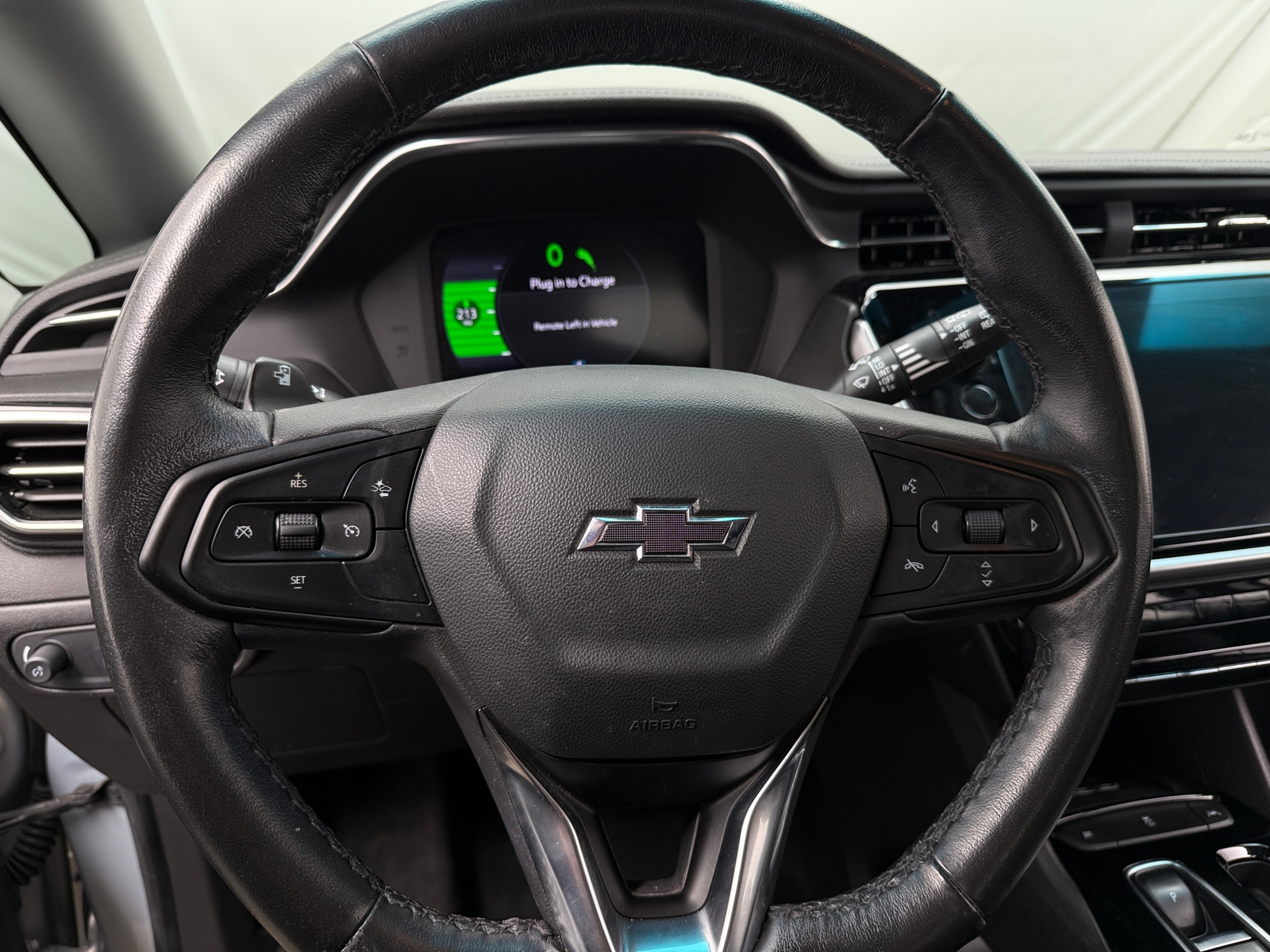 Thumbnail: 2022 Chevrolet Bolt EV - 4