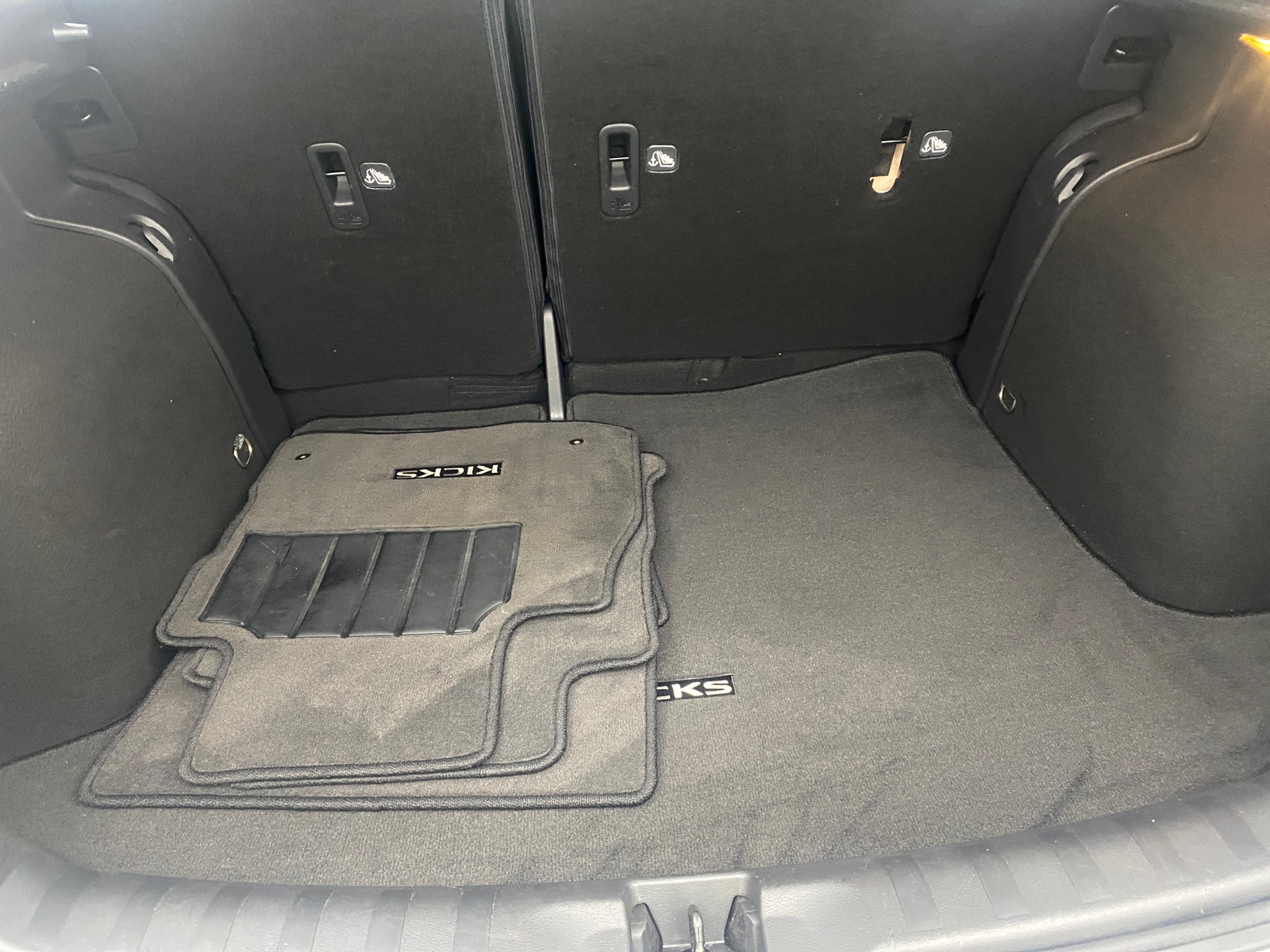 Thumbnail: 2021 Nissan Kicks - 7