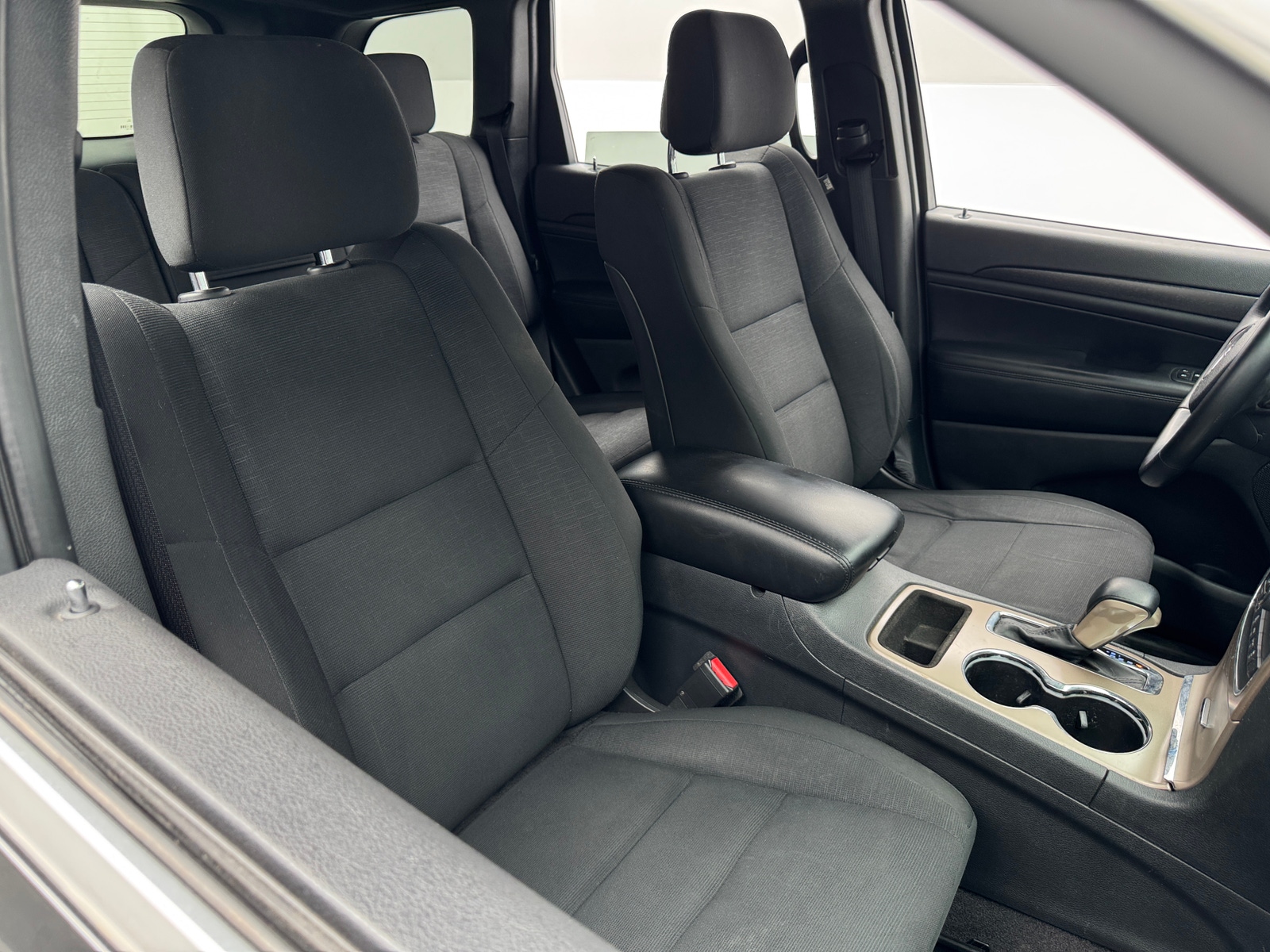 Thumbnail: 2017 Jeep Grand Cherokee - 2