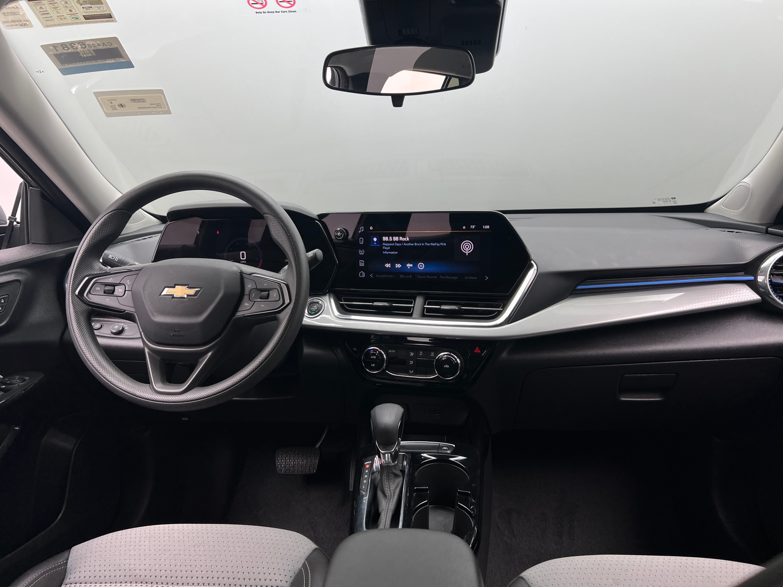 Thumbnail: 2025 Chevrolet Trax - 3