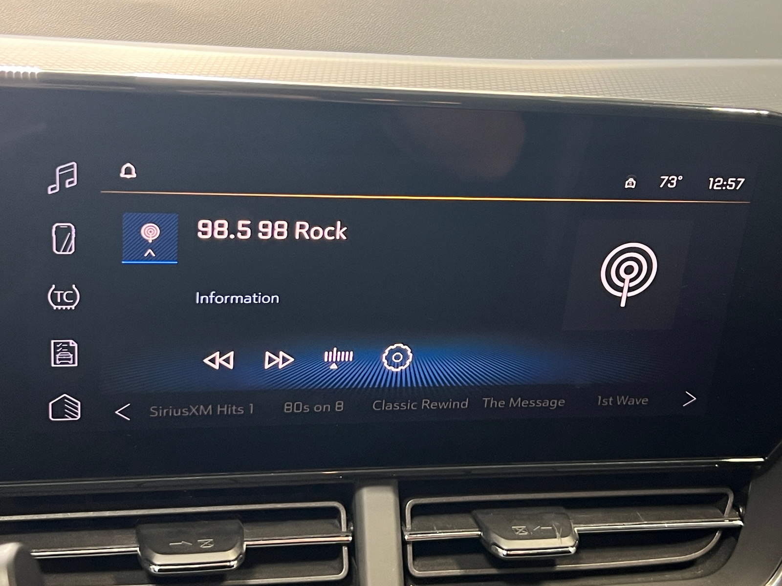 Thumbnail: 2025 Chevrolet Trax - 4