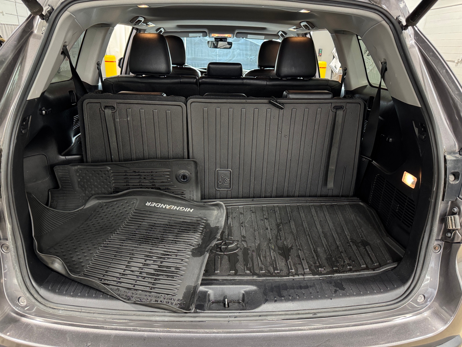 Thumbnail: 2019 Toyota Highlander - 6