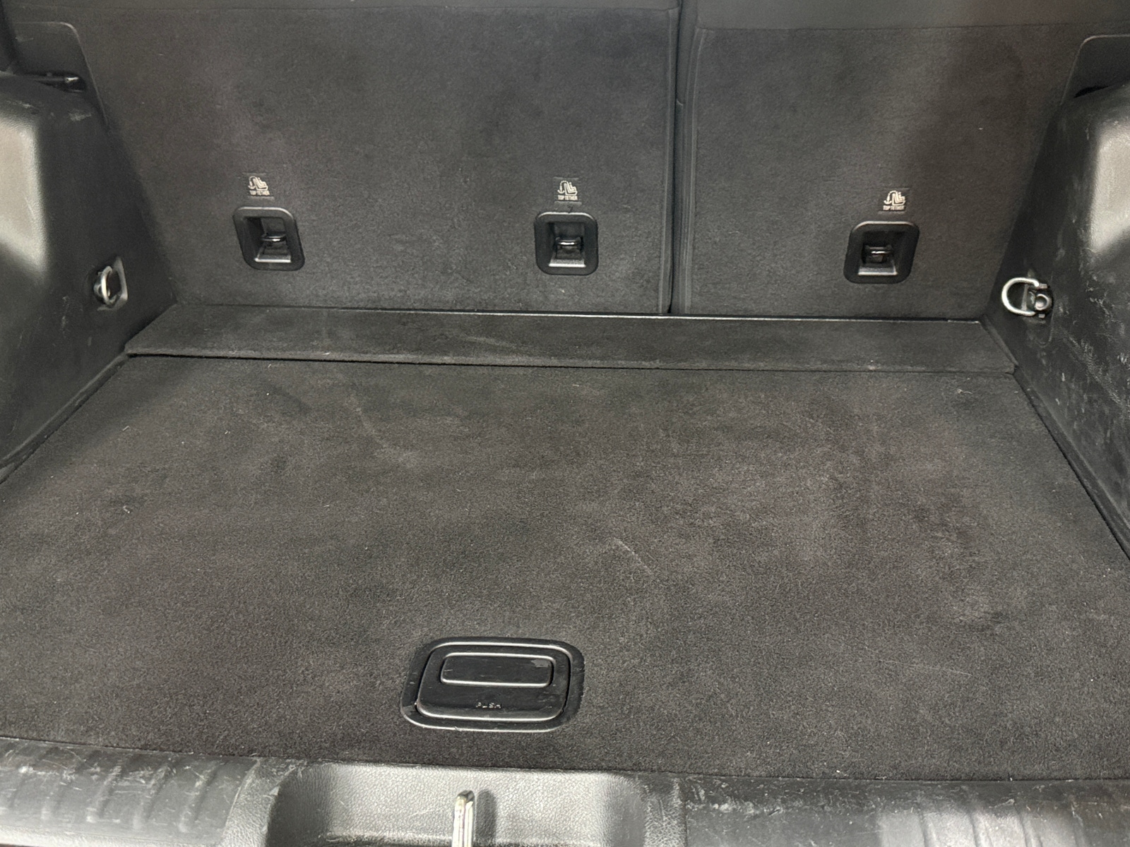 Thumbnail: 2019 Jeep Cherokee - 7