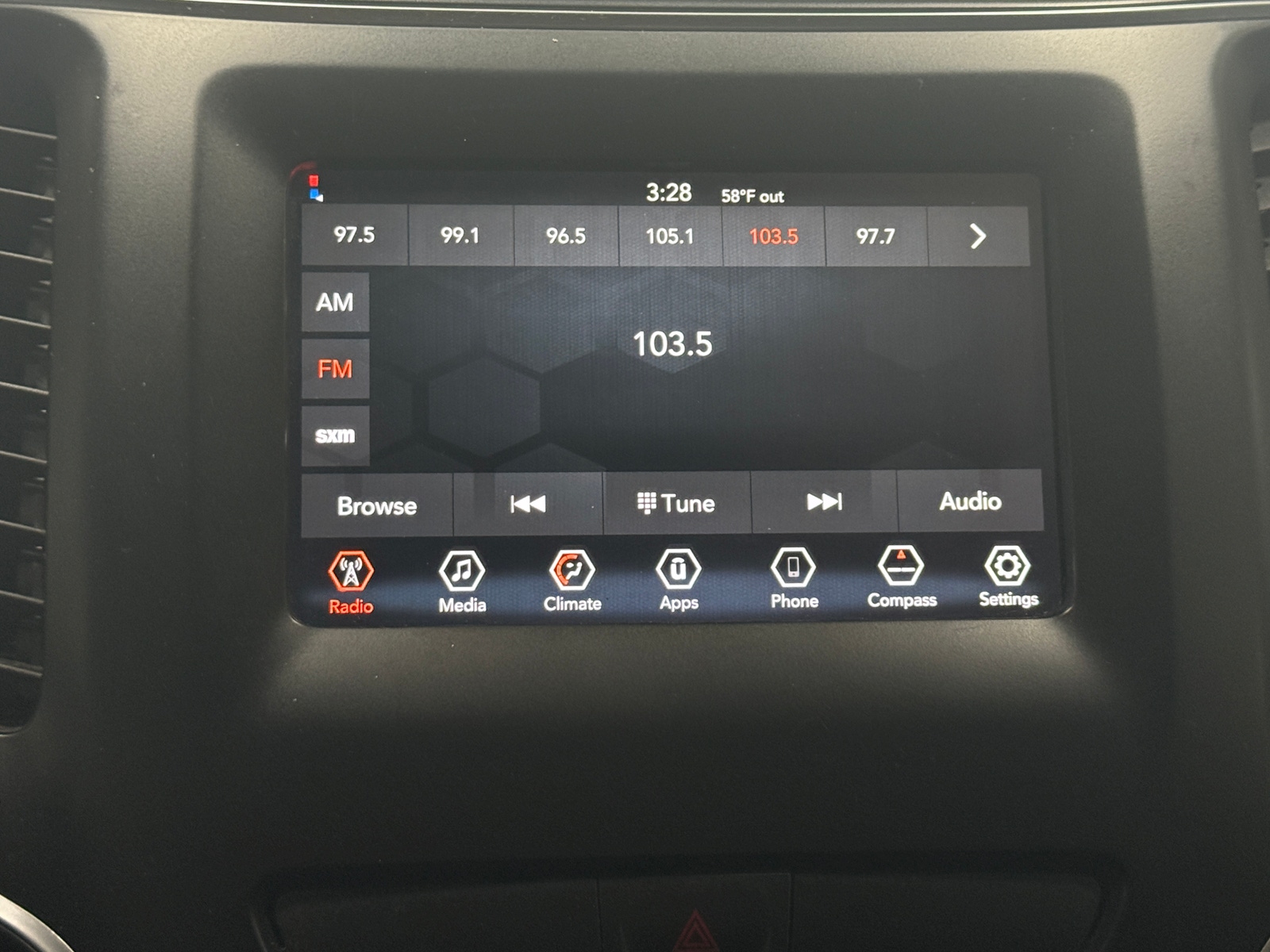 Thumbnail: 2019 Jeep Cherokee - 4