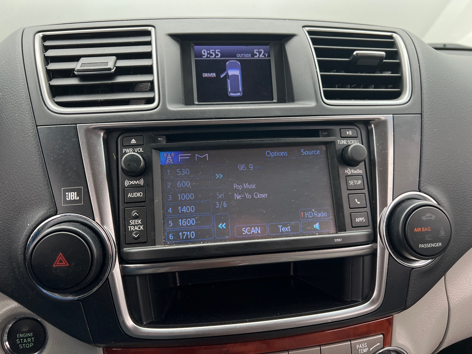Thumbnail: 2013 Toyota Highlander - 3