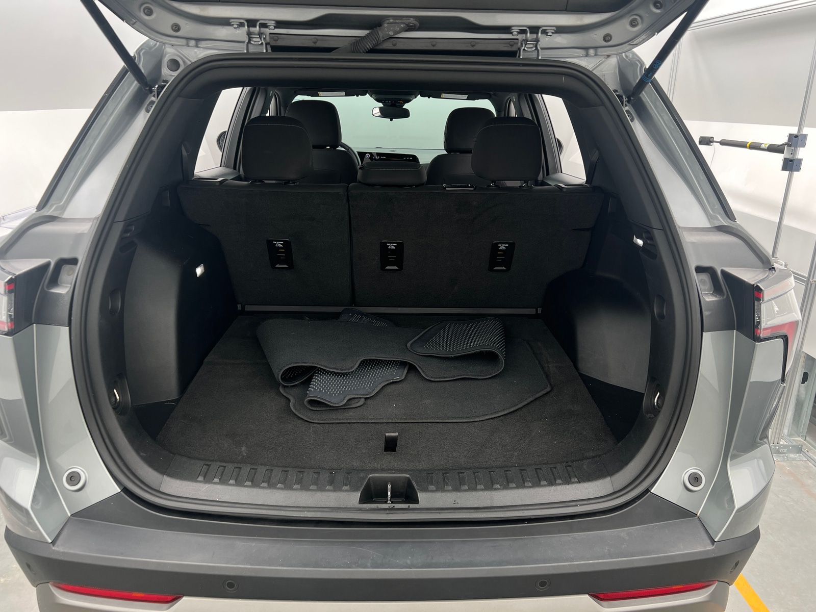 Thumbnail: 2025 Chevrolet Equinox - 7