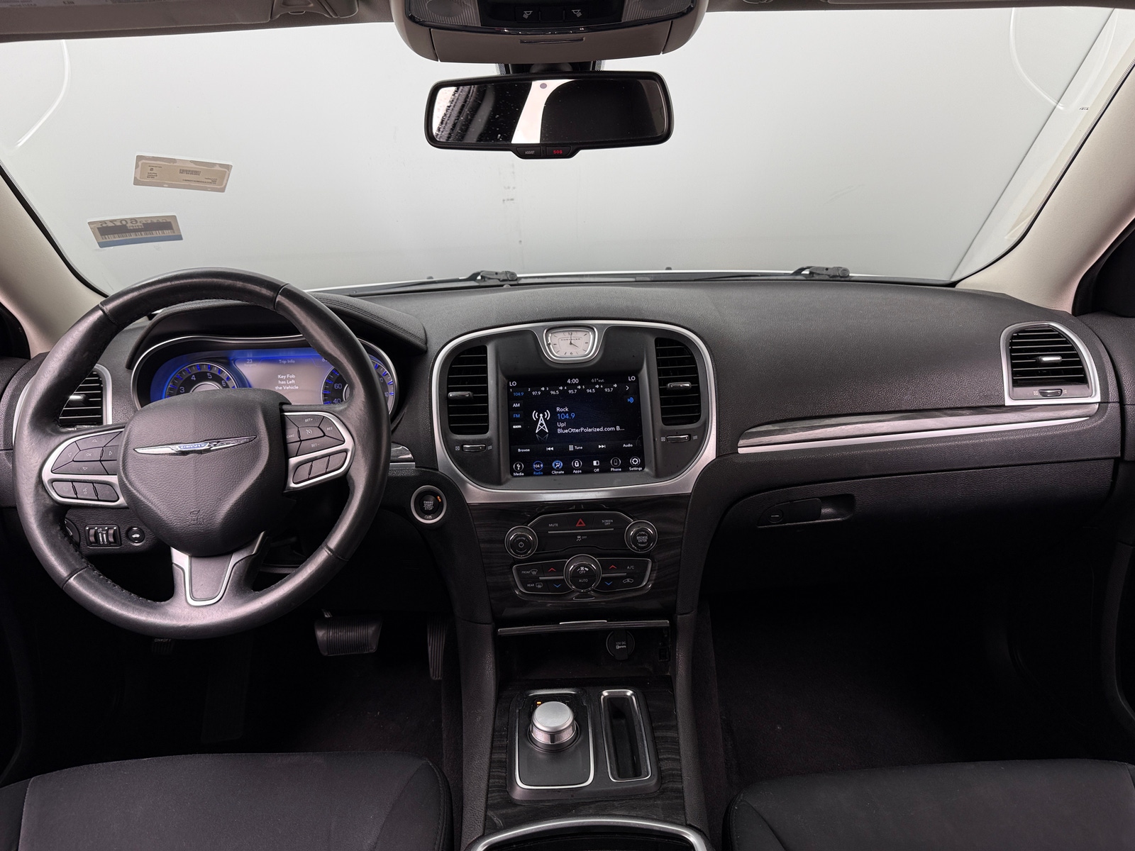 Thumbnail: 2019 Chrysler 300 - 3