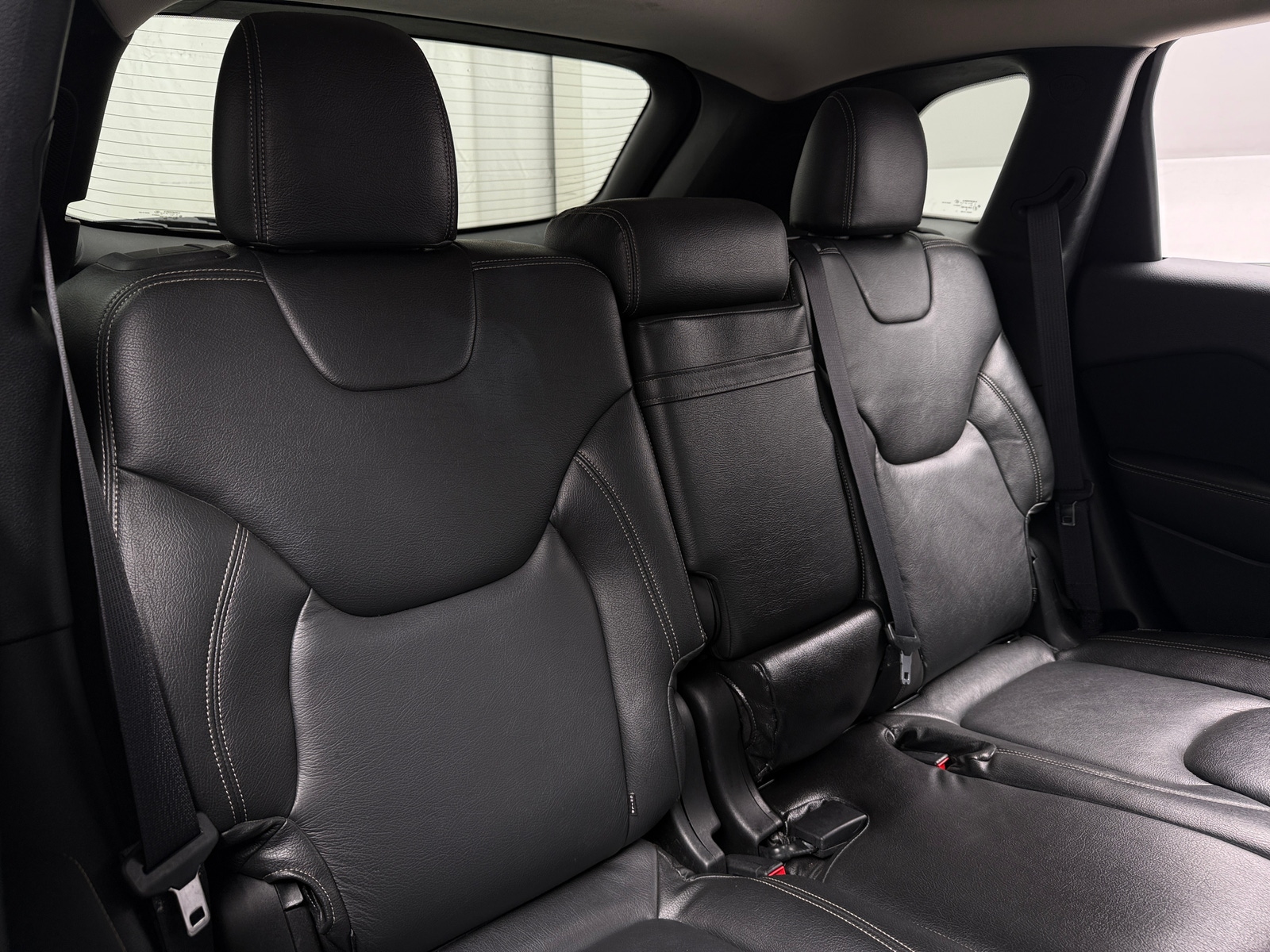 Thumbnail: 2017 Jeep Cherokee - 6