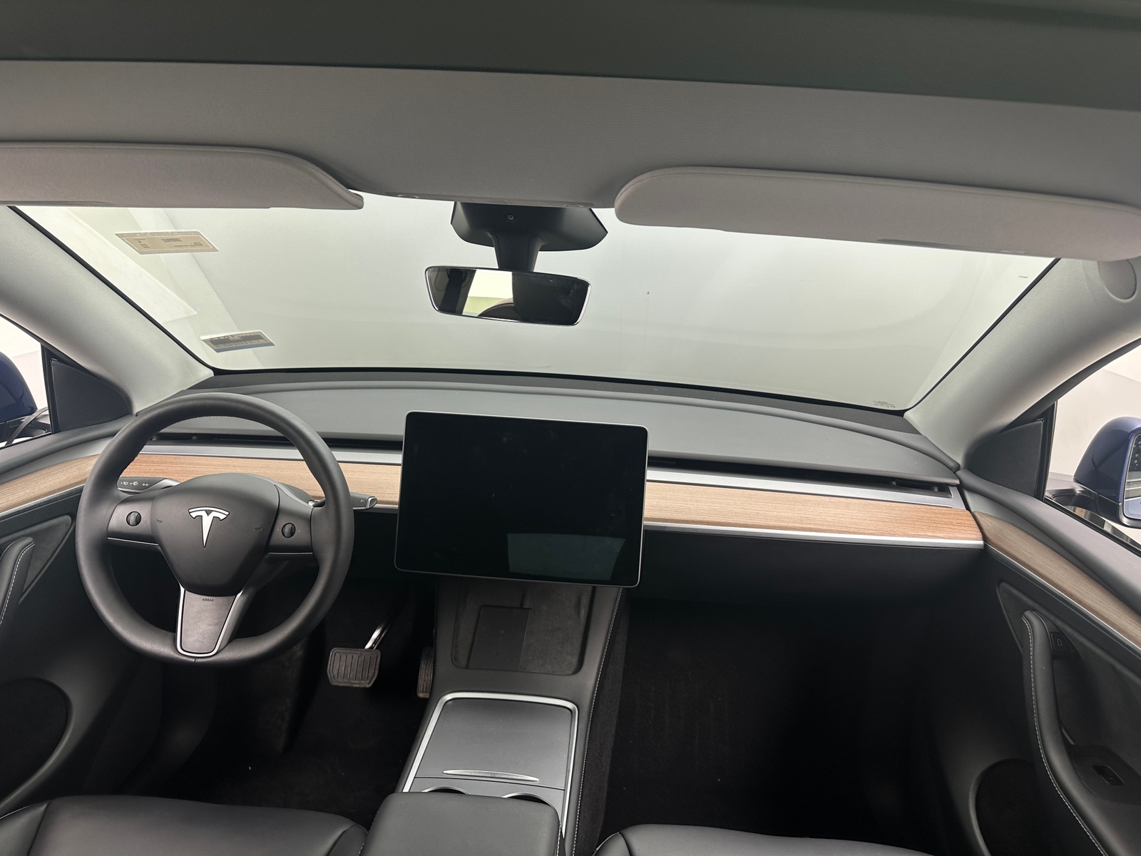 Thumbnail: 2025 Tesla Model Y - 2