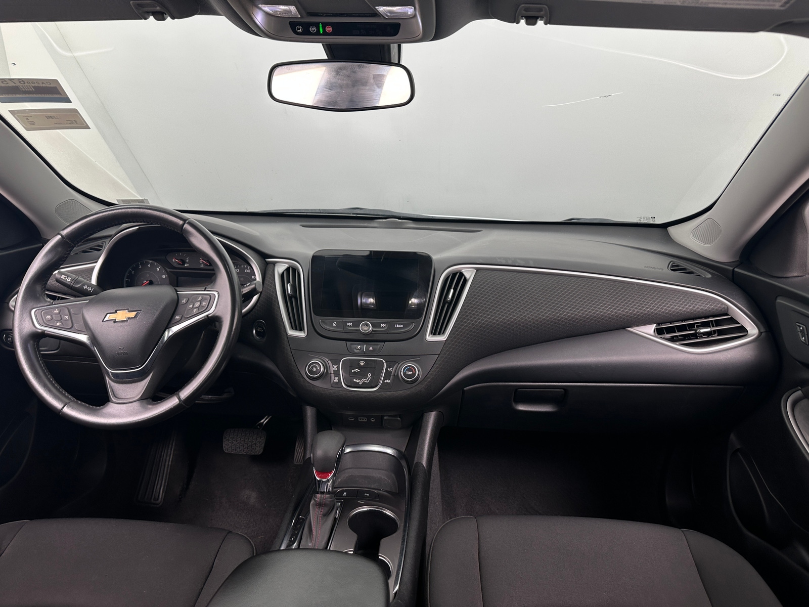 Thumbnail: 2021 Chevrolet Malibu - 3