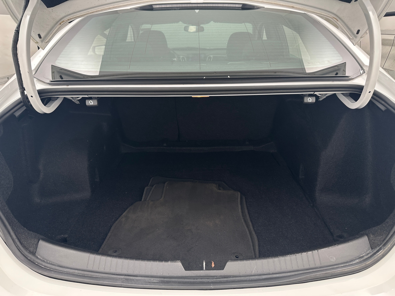 Thumbnail: 2021 Chevrolet Malibu - 7