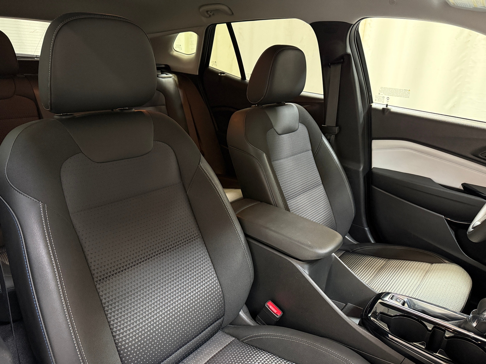 Thumbnail: 2025 Chevrolet Trax - 2