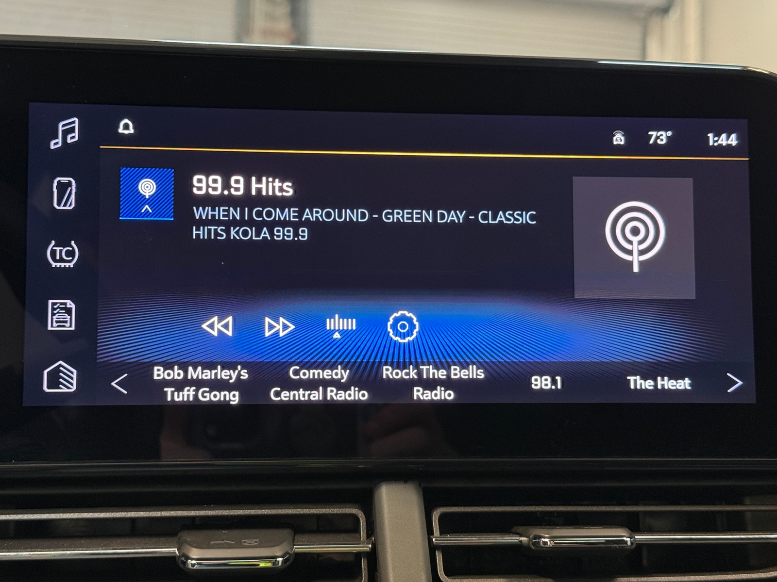 Thumbnail: 2025 Chevrolet Trax - 4