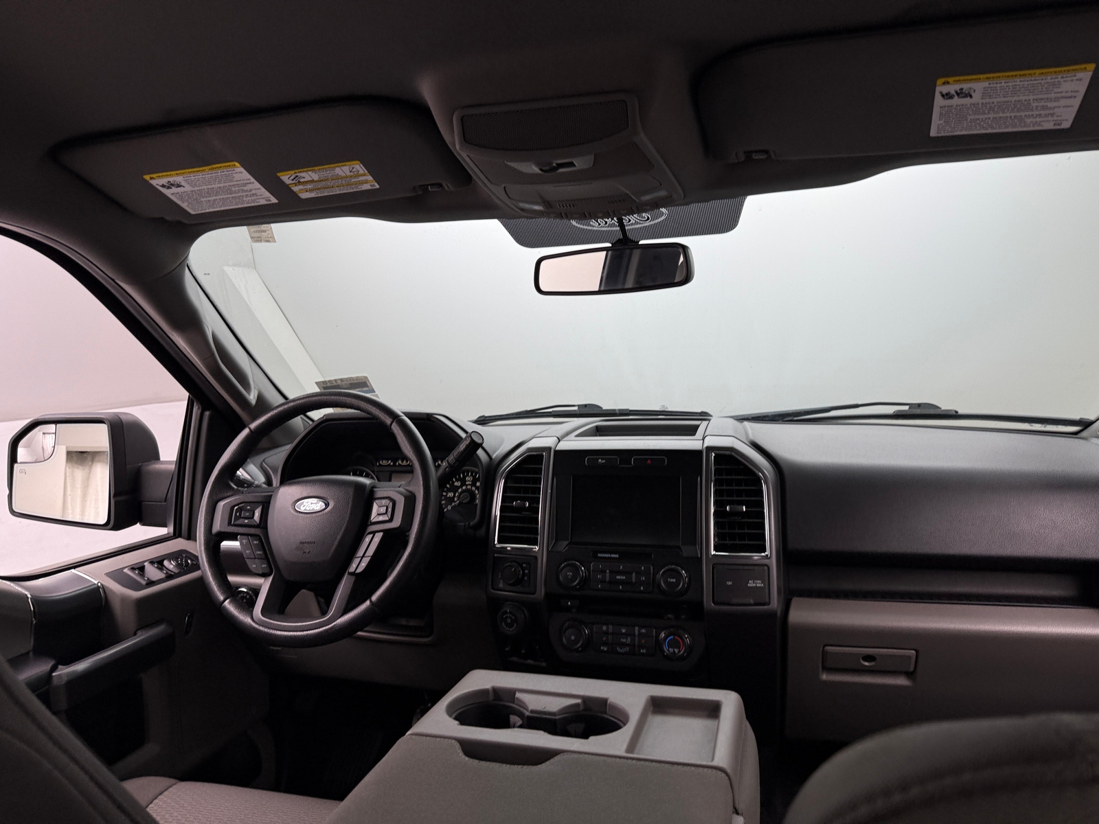 Thumbnail: 2016 Ford Econoline - 3