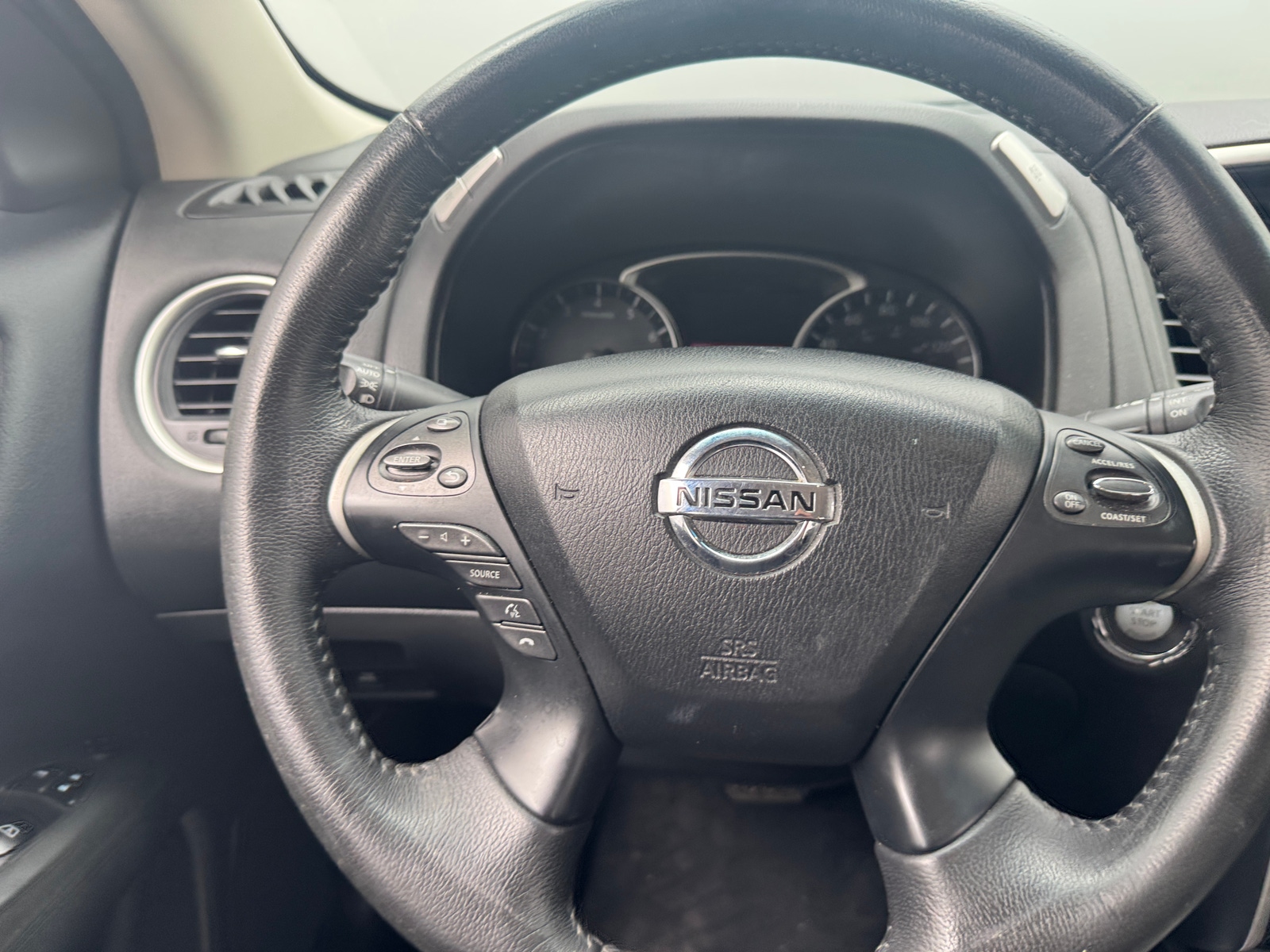 Thumbnail: 2014 Nissan Pathfinder - 5