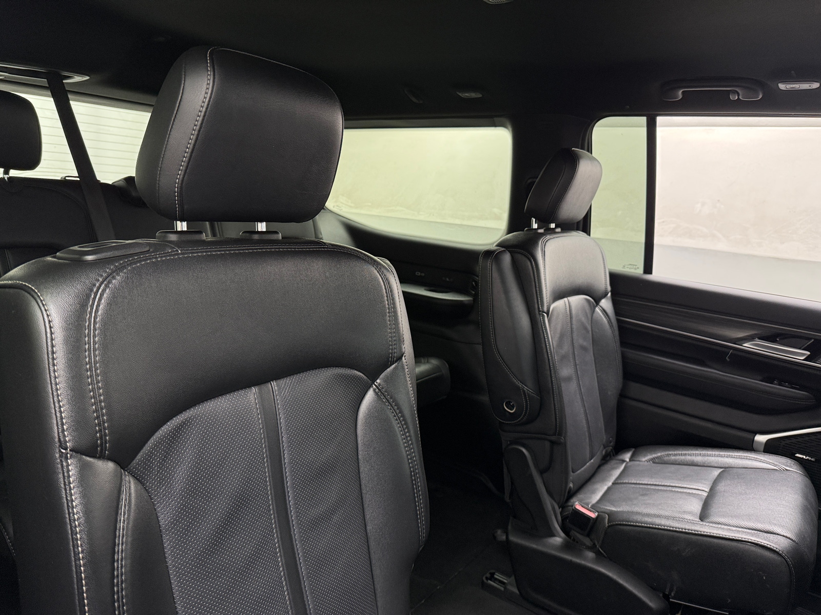 Thumbnail: 2024 Jeep Wagoneer - 5