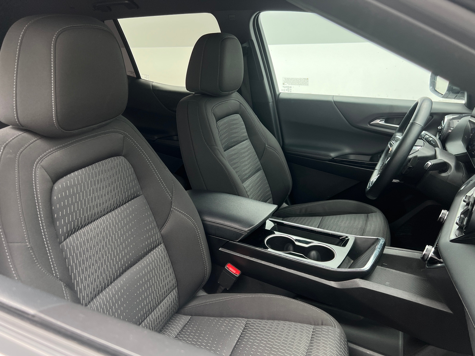 Thumbnail: 2025 Chevrolet Equinox - 2