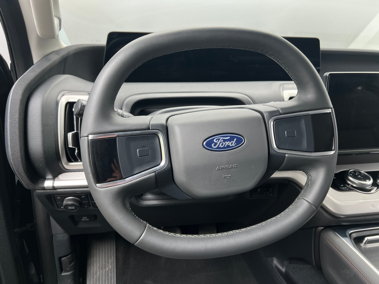 Thumbnail: 2025 Ford Expedition MAX - 5