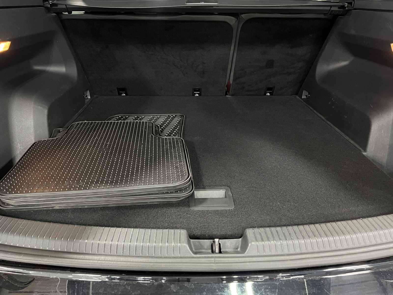 Thumbnail: 2023 Volkswagen Atlas - 6