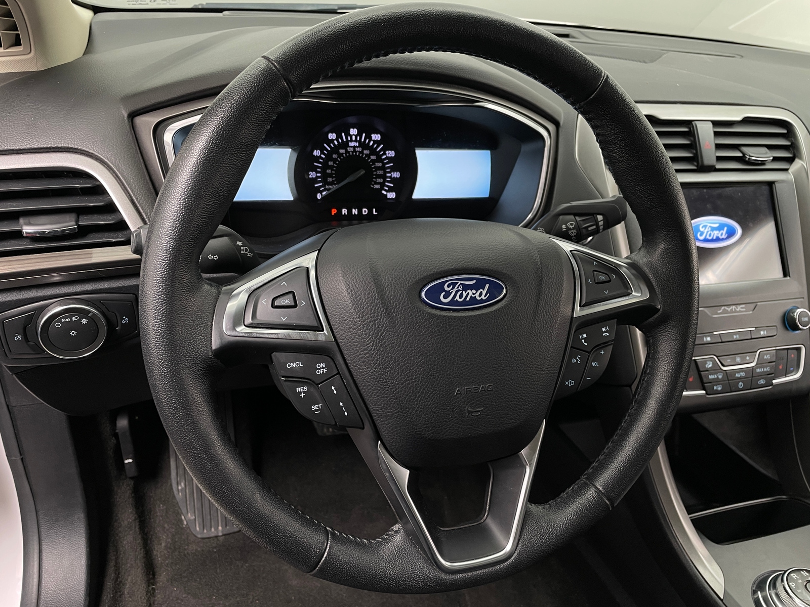 Thumbnail: 2020 Ford Fusion - 4