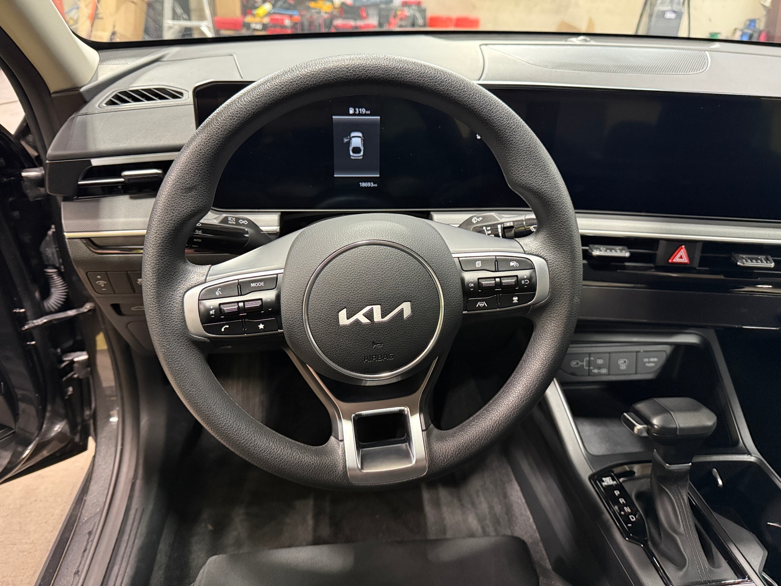 Thumbnail: 2025 Kia K5 - 5