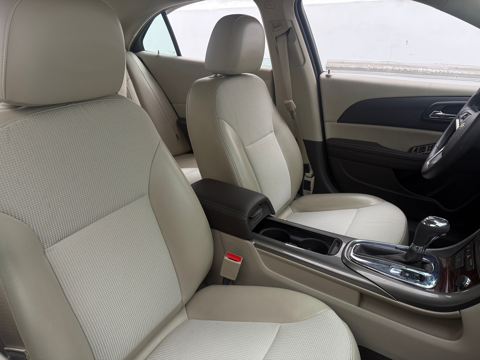 Thumbnail: 2013 Chevrolet Malibu - 2