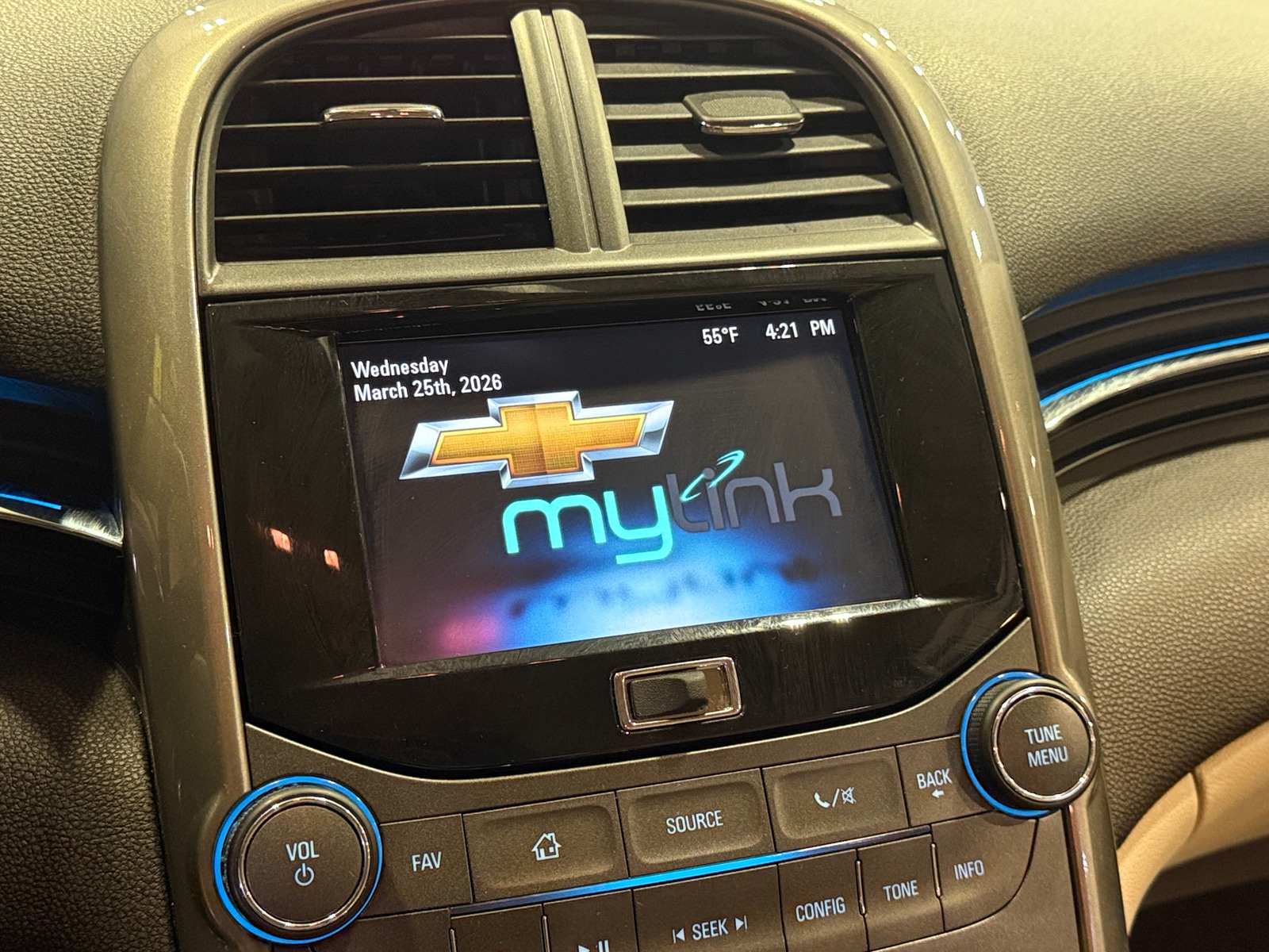 Thumbnail: 2013 Chevrolet Malibu - 4