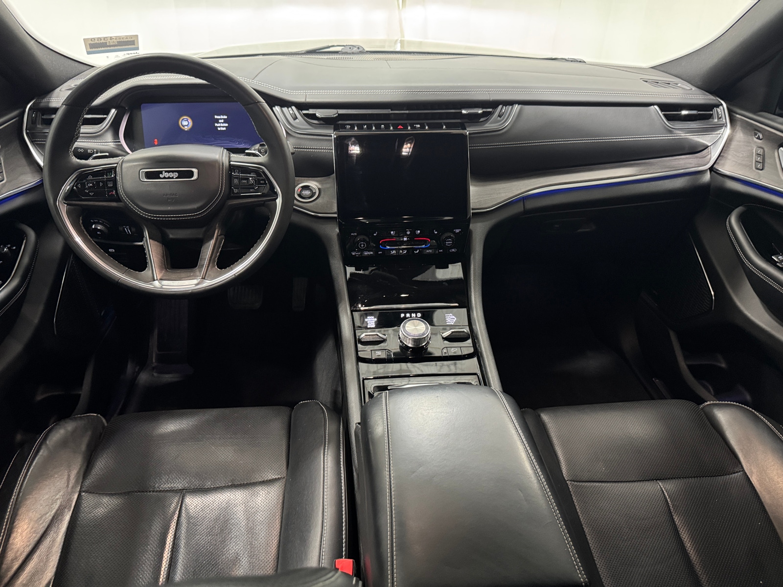 Thumbnail: 2023 Jeep Grand Cherokee L - 2