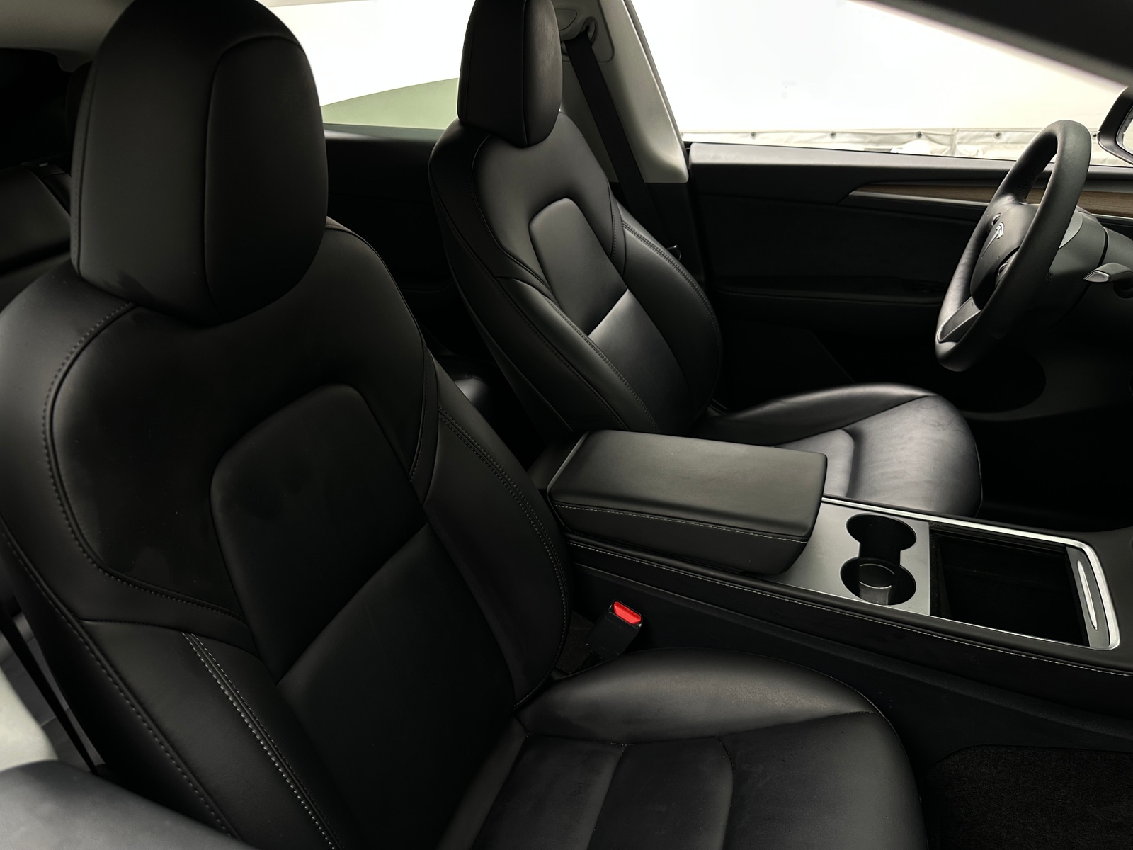 Thumbnail: 2025 Tesla Model Y - 2