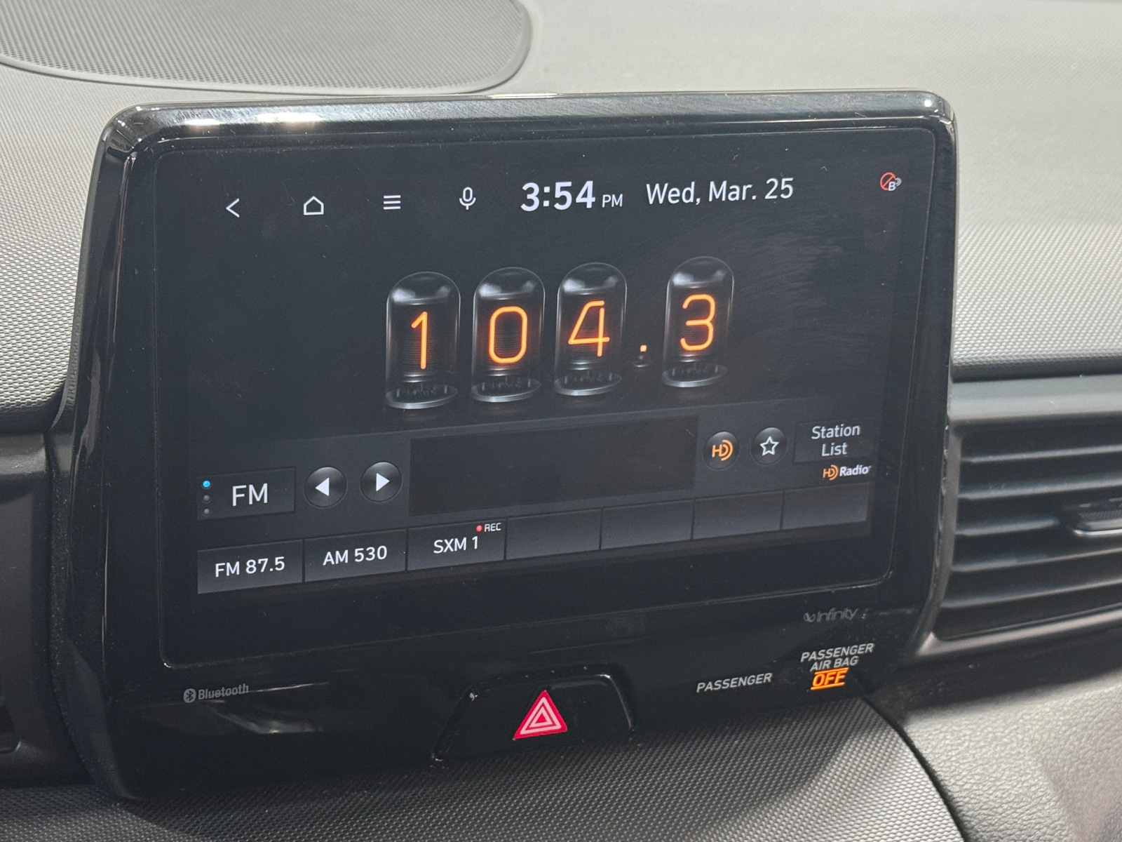 Thumbnail: 2022 Hyundai Veloster - 4