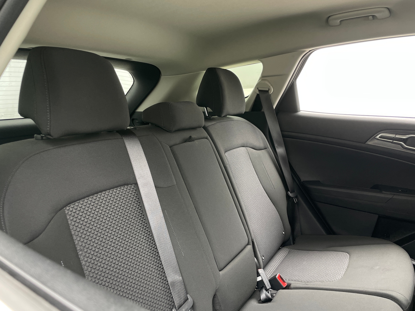 Thumbnail: 2025 Kia Sportage - 6
