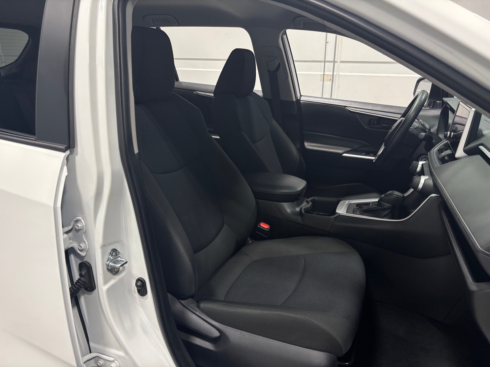 Thumbnail: 2025 Toyota RAV4 - 2