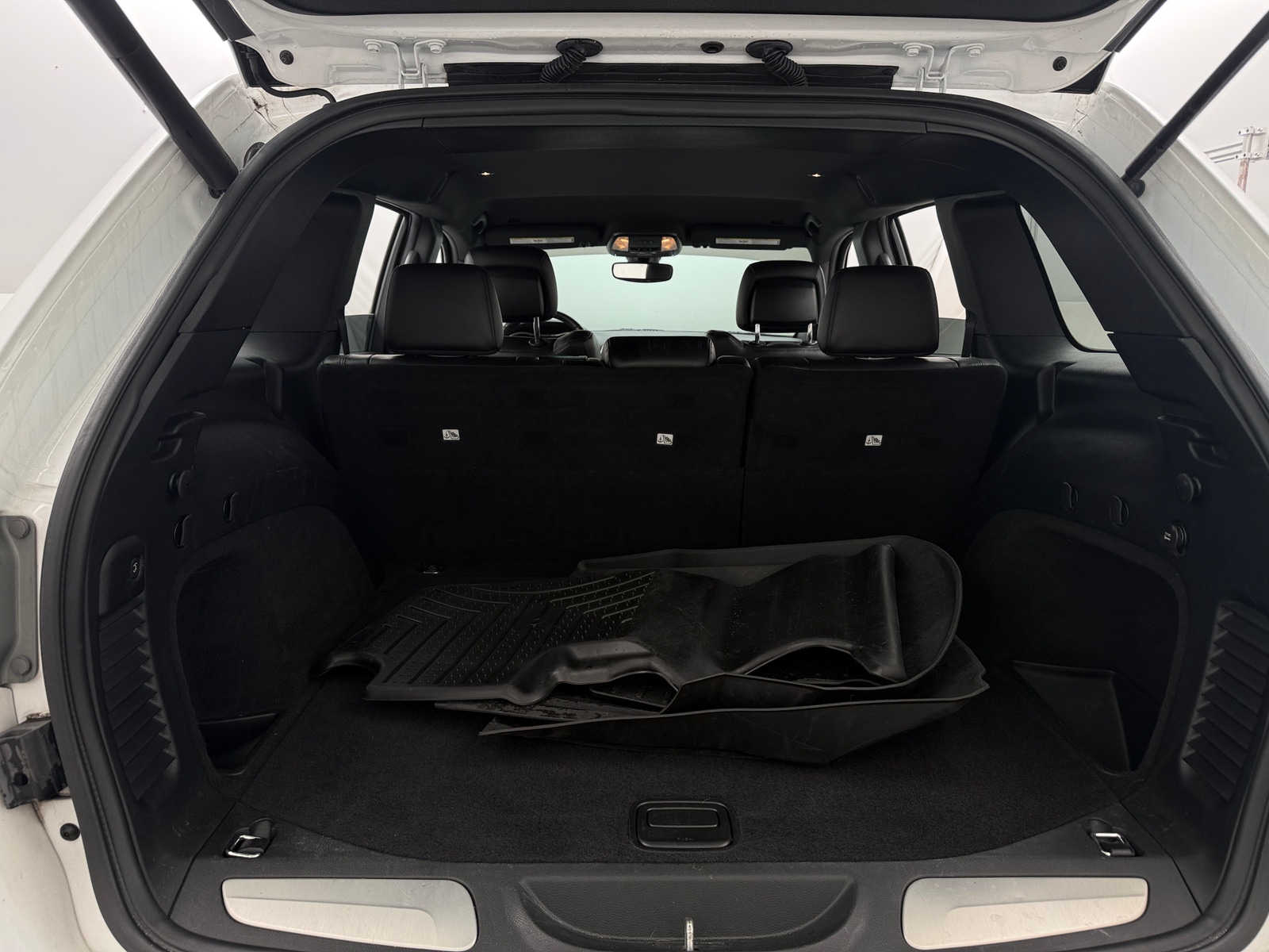 Thumbnail: 2018 Jeep Grand Cherokee - 6