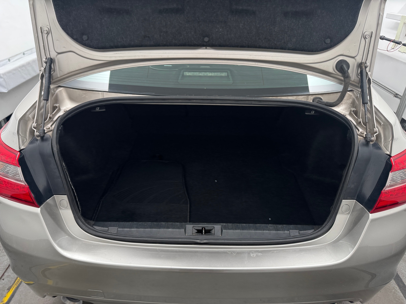Thumbnail: 2015 Subaru Legacy - 6