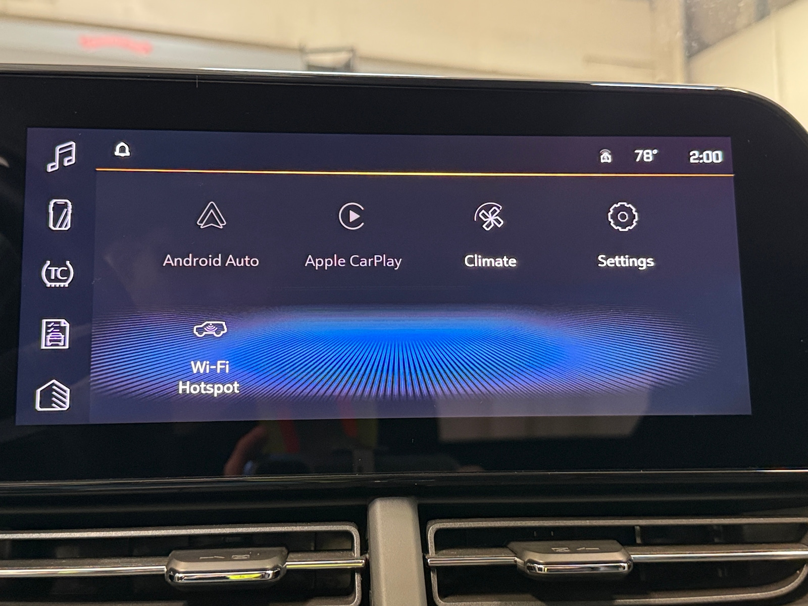 Thumbnail: 2025 Chevrolet Trax - 4