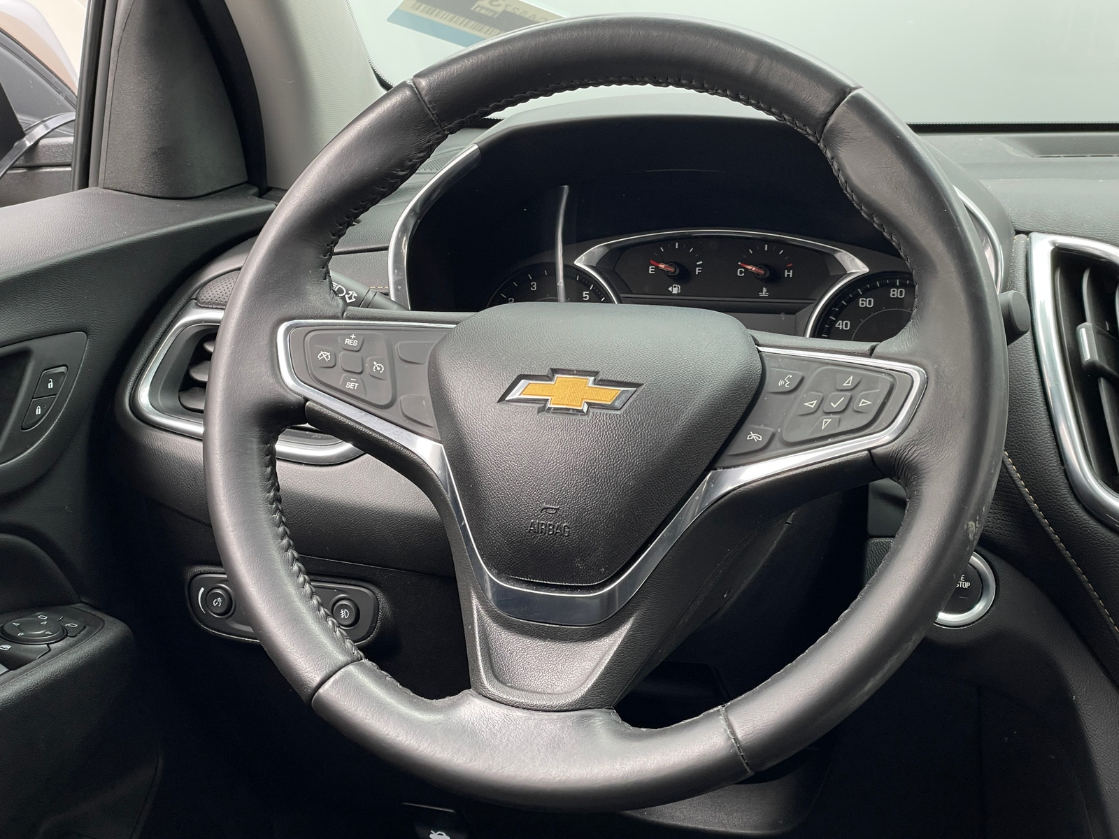 Thumbnail: 2019 Chevrolet Equinox - 4