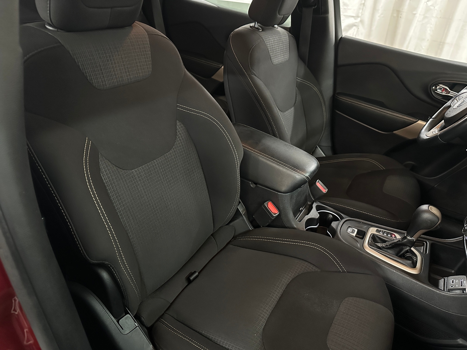 Thumbnail: 2017 Jeep Cherokee - 2