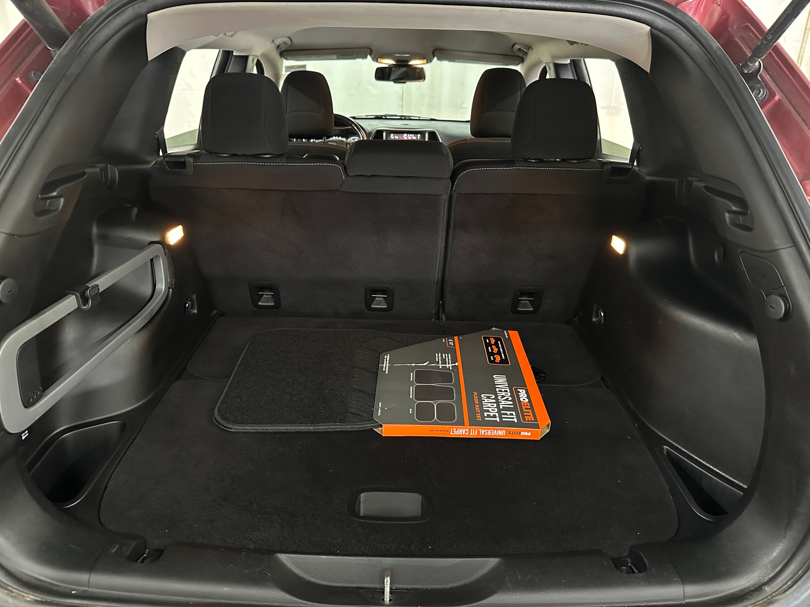 Thumbnail: 2017 Jeep Cherokee - 7