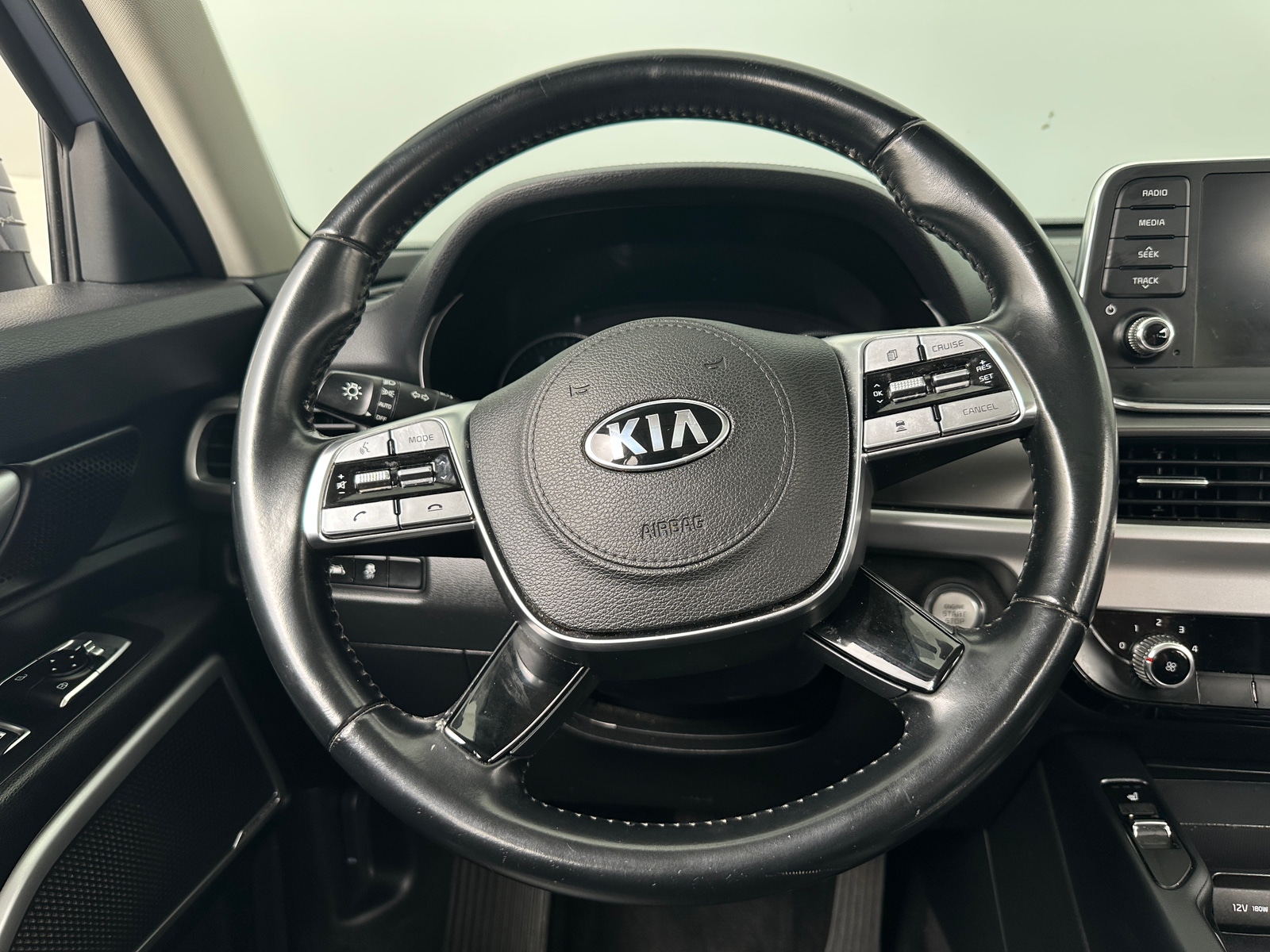 Thumbnail: 2021 Kia Telluride - 4