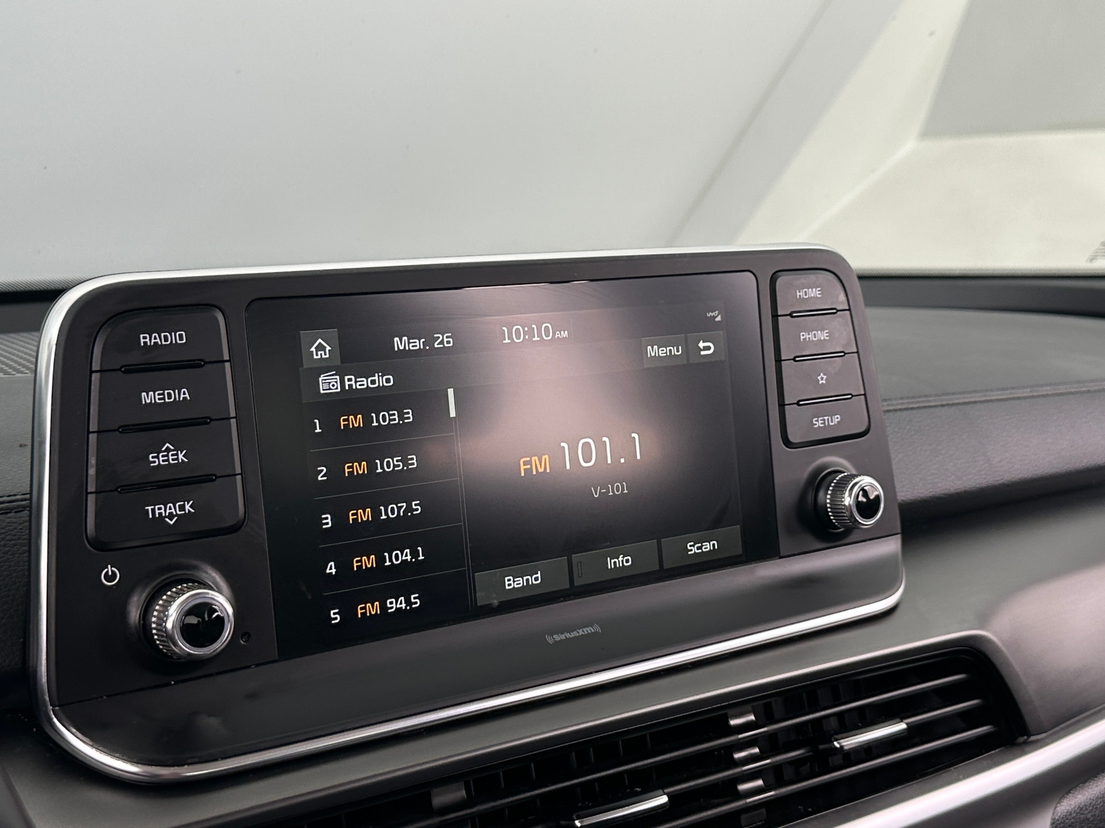 Thumbnail: 2021 Kia Telluride - 3