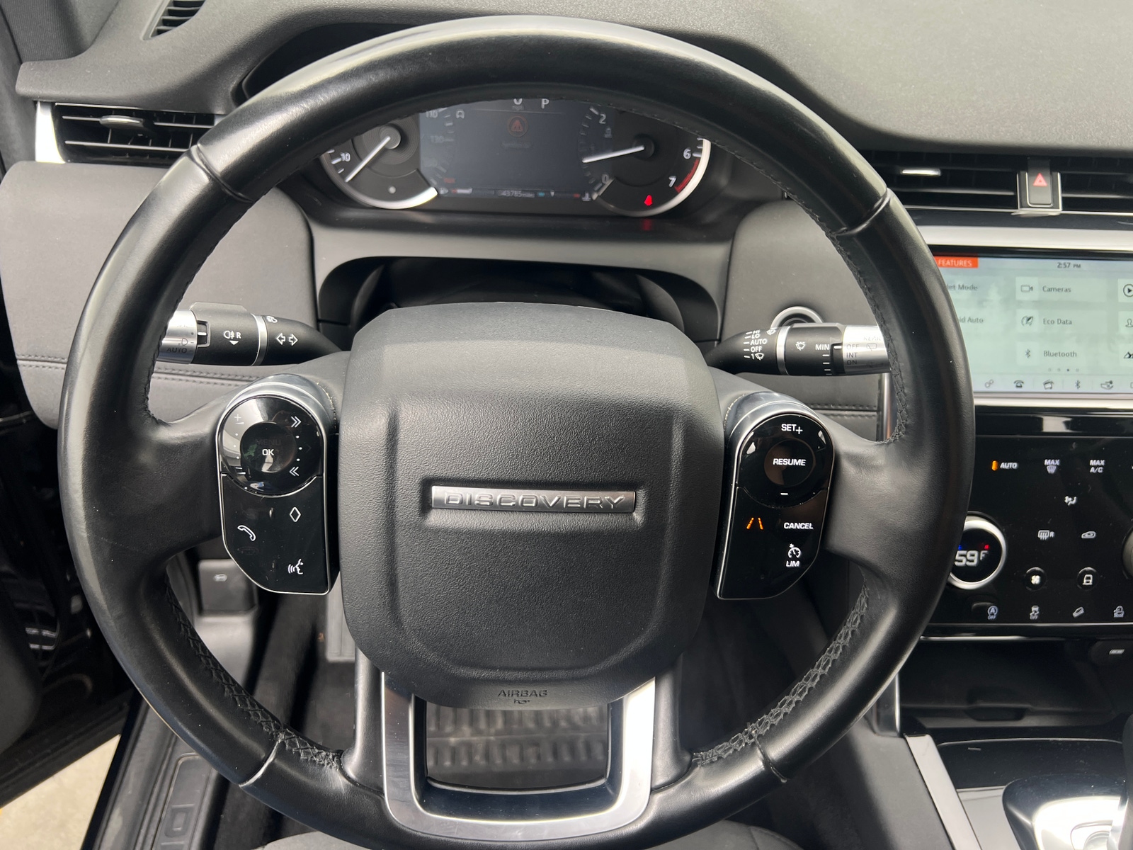 Thumbnail: 2020 Land Rover Discovery Sport - 5