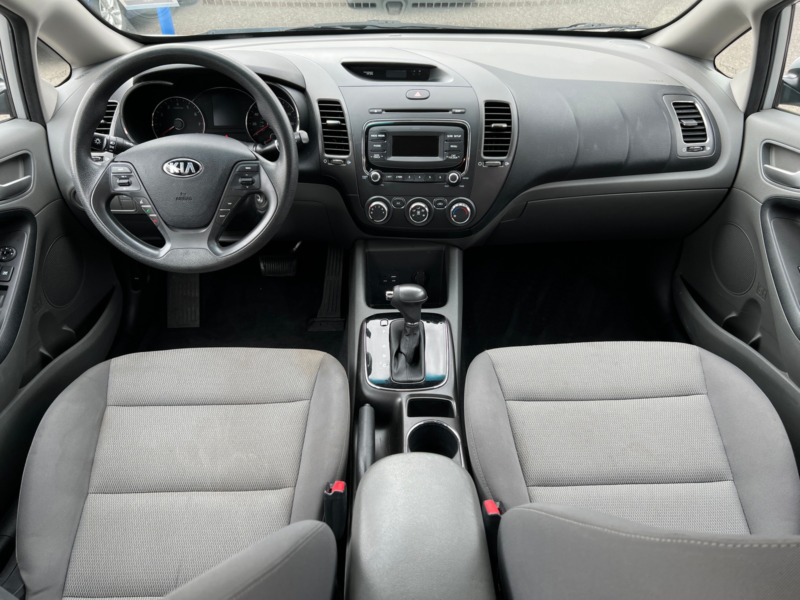 Thumbnail: 2017 Kia Forte - 3