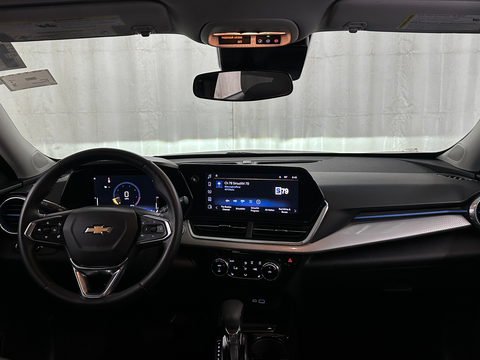 Thumbnail: 2025 Chevrolet Trax - 3