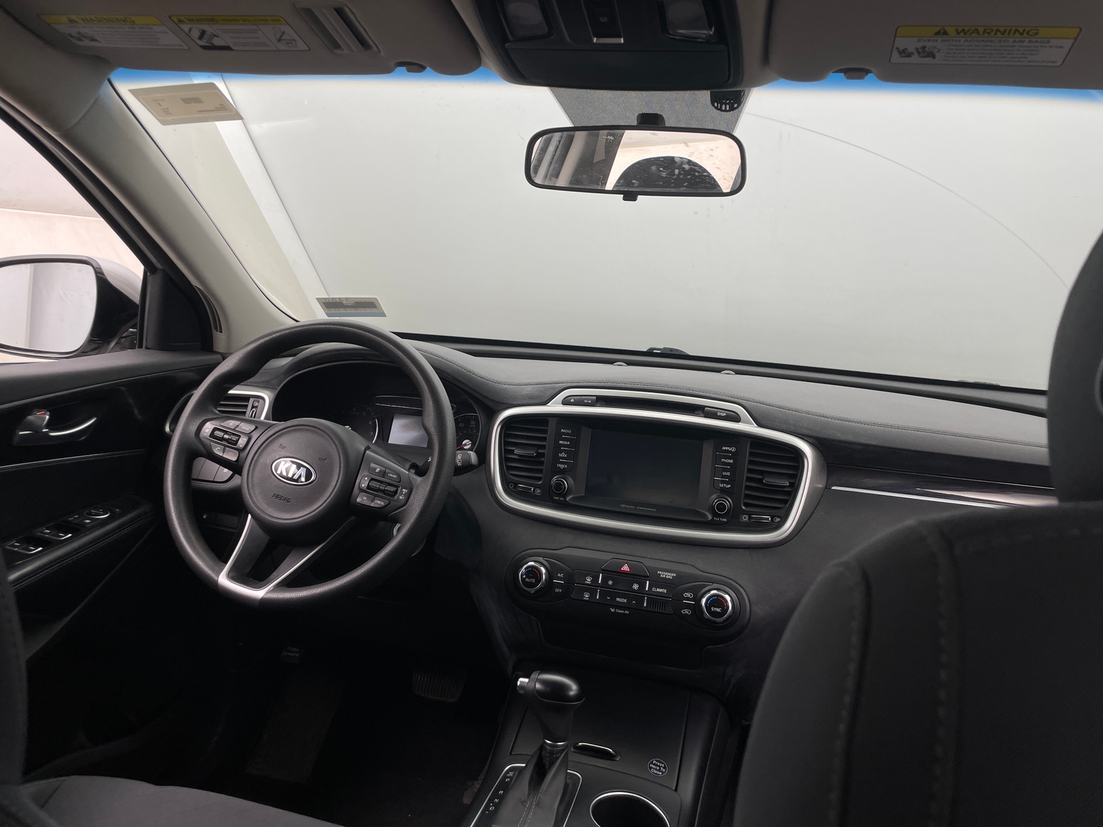 Thumbnail: 2018 Kia Sorento - 3