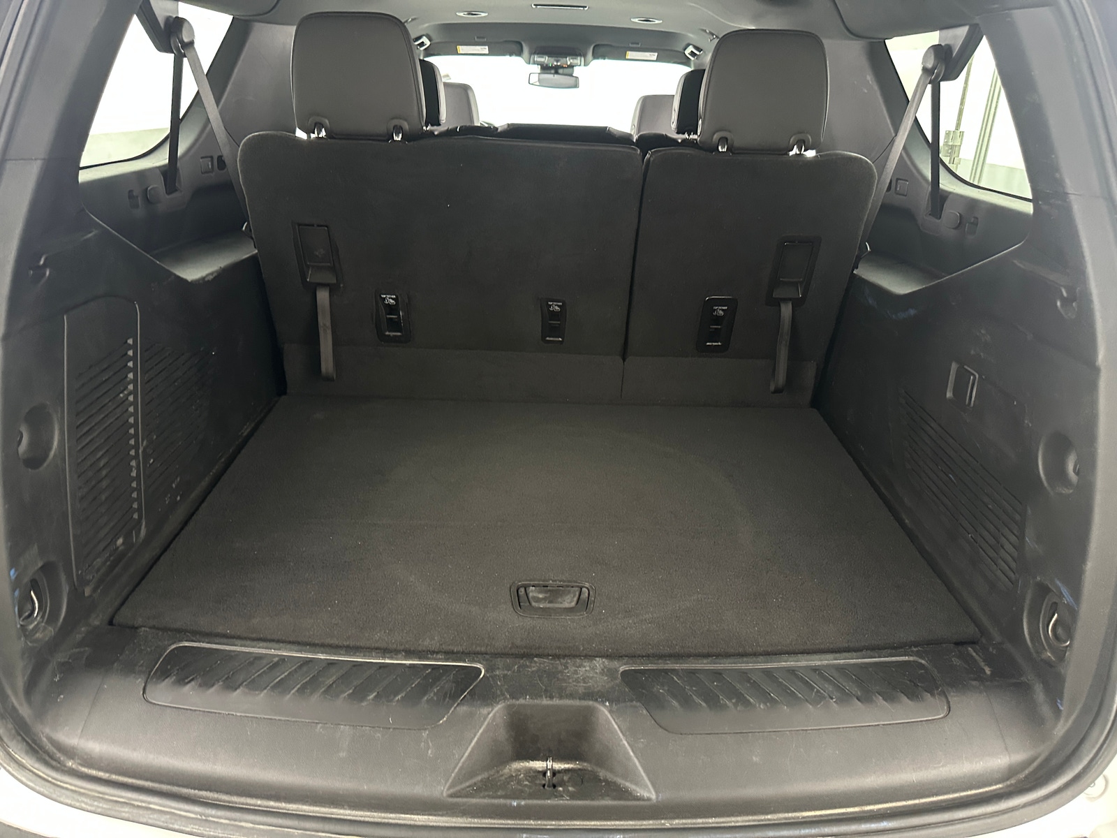 Thumbnail: 2023 Chevrolet Suburban - 6