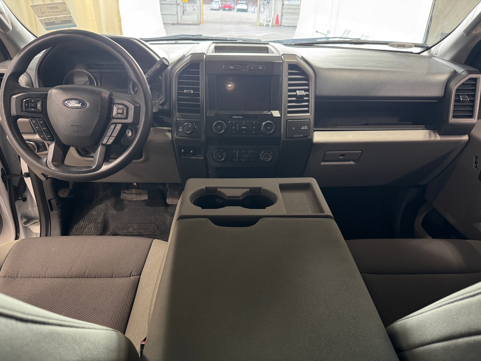 Thumbnail: 2022 Ford Econoline - 3