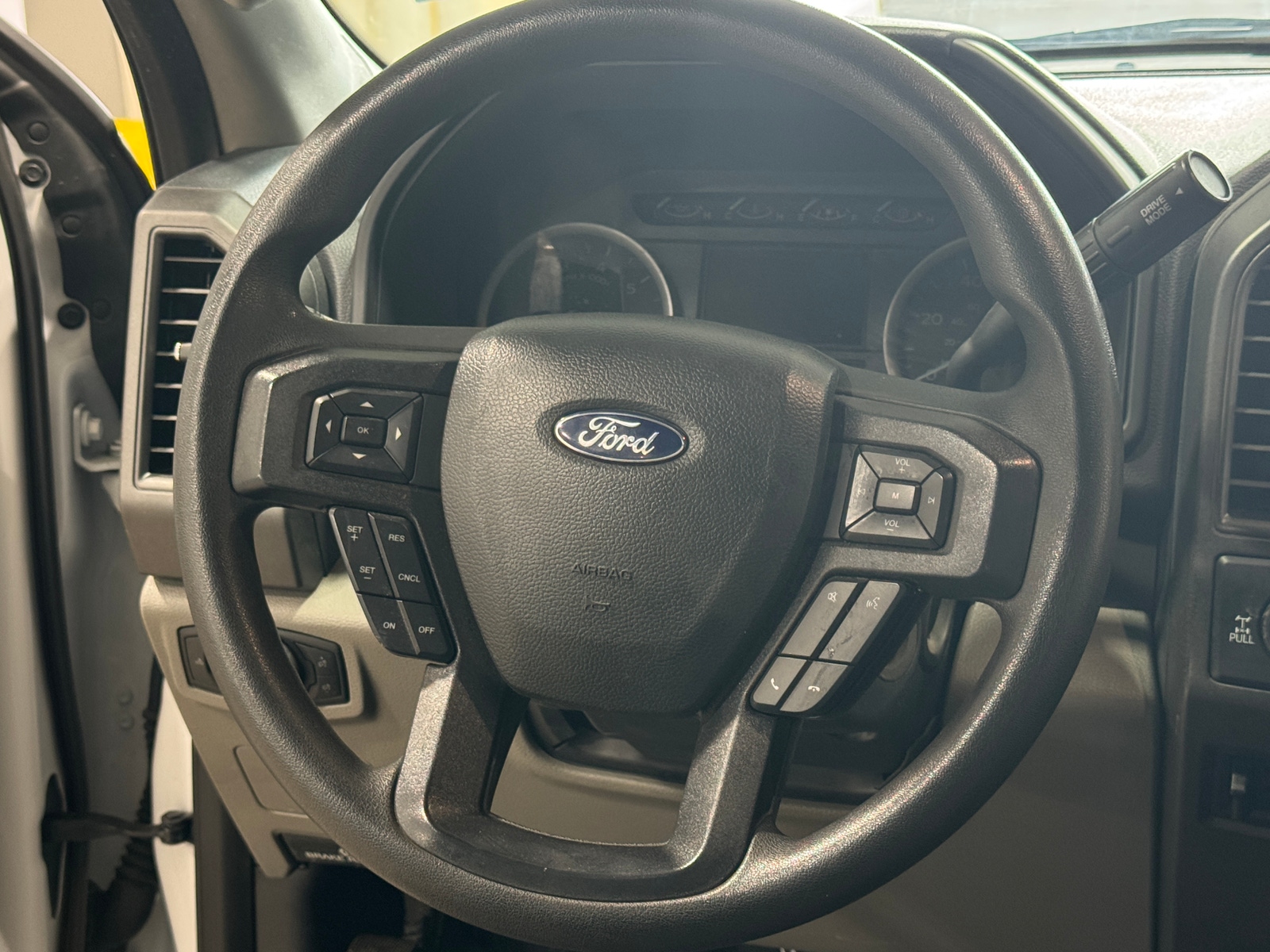 Thumbnail: 2022 Ford Econoline - 5