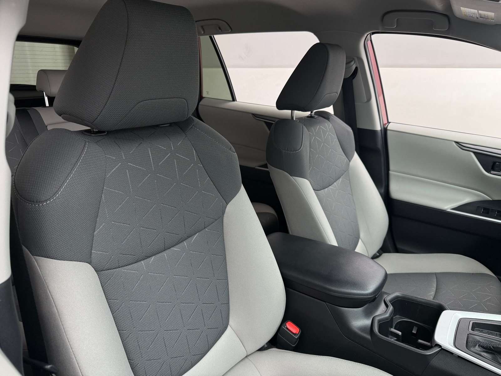 Thumbnail: 2022 Toyota RAV4 - 2