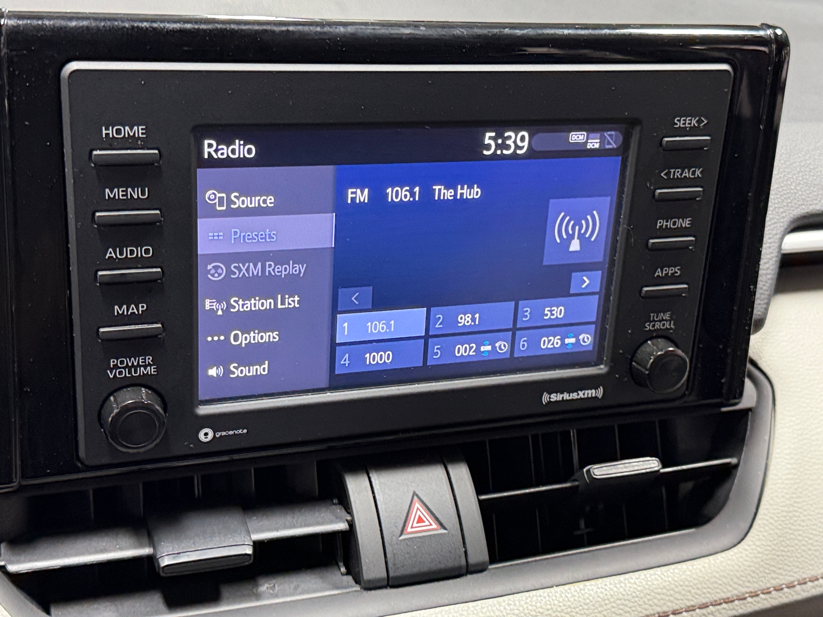 Thumbnail: 2022 Toyota RAV4 - 4