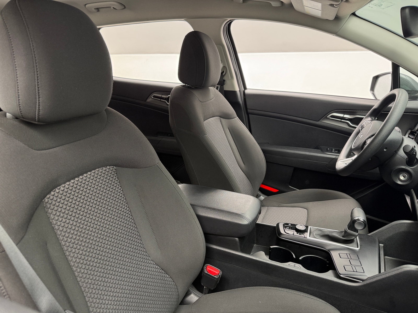 Thumbnail: 2025 Kia Sportage - 2